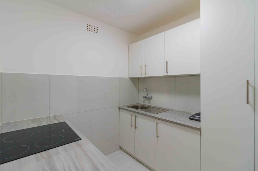 2 Bedroom Property for Sale in Woodstock Western Cape